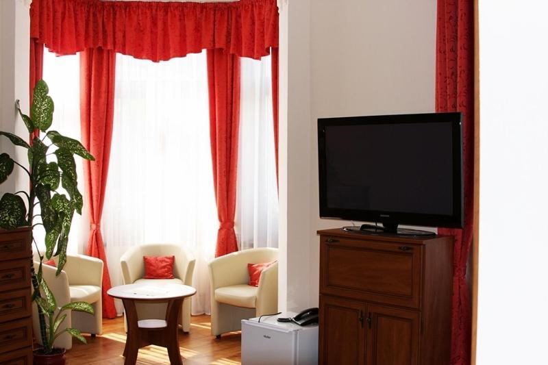 Olymp Penzion Komárno Zimmer foto